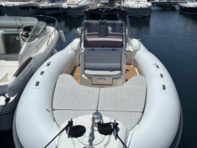 Motorboot te huur in Les Issambres voor de beste prijs