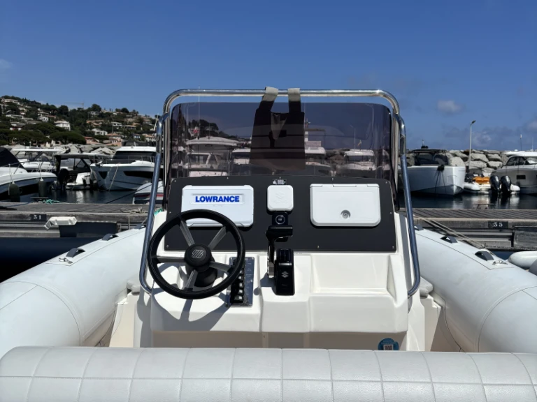 Jachthuur in Les Issambres - Marlin Boat 790 Pro Dynamic via SamBoat