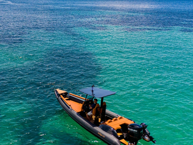 Huur Motorboot met of zonder schipper INDIGO in Korfoe