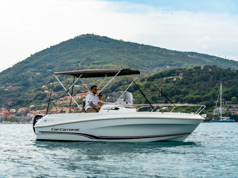Bootverhuur Jeanneau Cap Camarat 5.5 CC in La Spezia via SamBoat