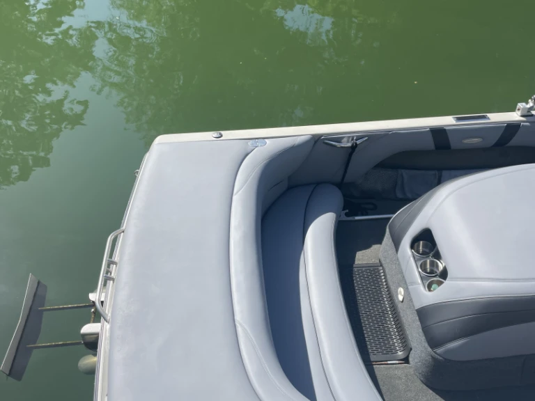 Huur Motorboot met of zonder schipper Malibu in Paris