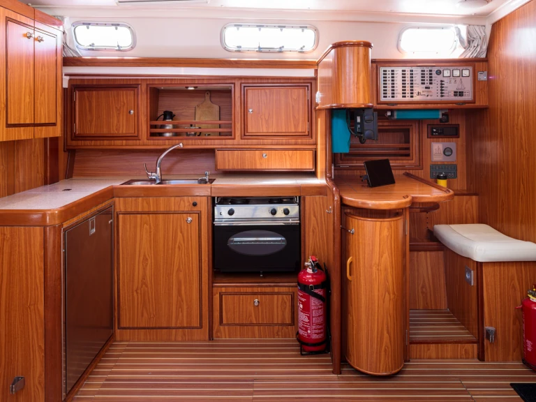 Jachthuur in Limáni Lavríou - Ocean Yachts Ocean Star 51.2 via SamBoat