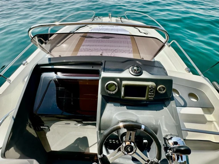 Bootverhuur La Seyne-sur-Mer goedkoop Flyer 6 SUNdeck