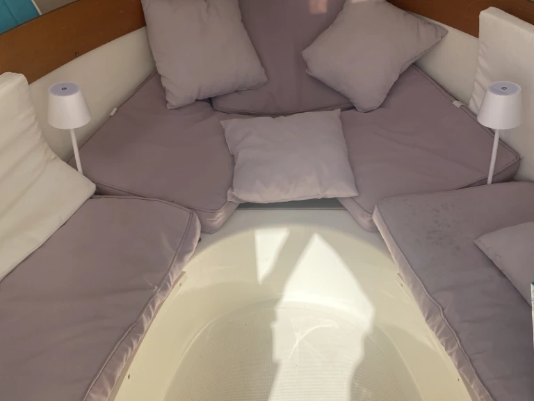 Jeanneau Merry Fisher 580 te huur van particulier of professional in Théoule-sur-Mer
