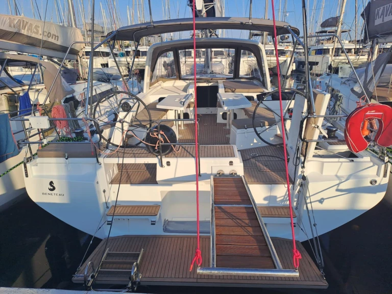 Bénéteau Oceanis 52 - 6 cab. te huur van particulier of professional in Álimos