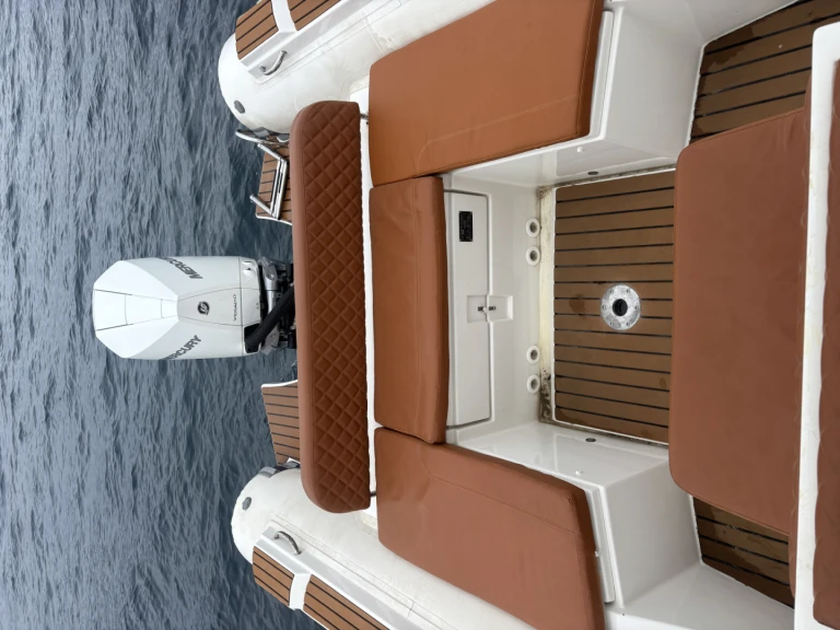 Tiger Marine 850 Open te huur van particulier of professional in Marseille