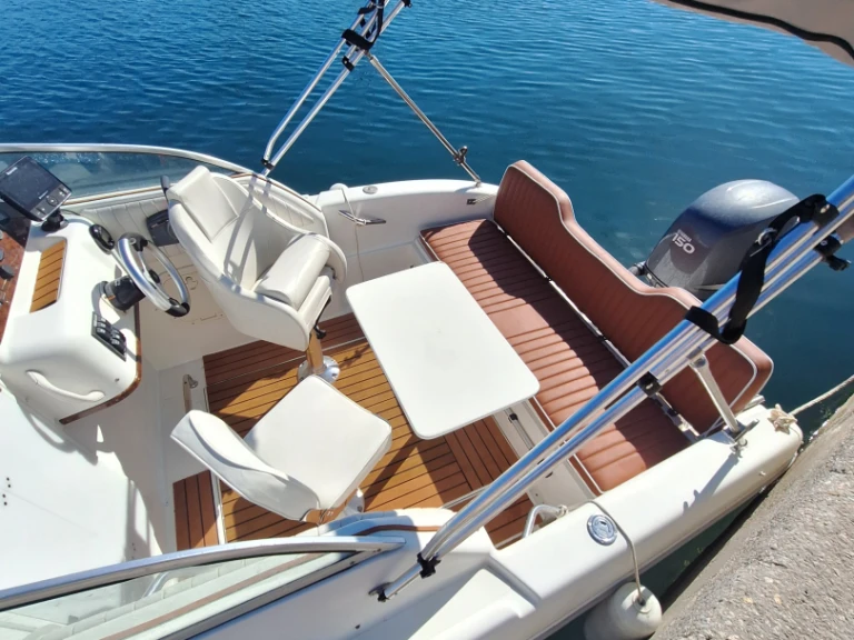 Huur een Sessa Marine Oyster 20 in Marseille