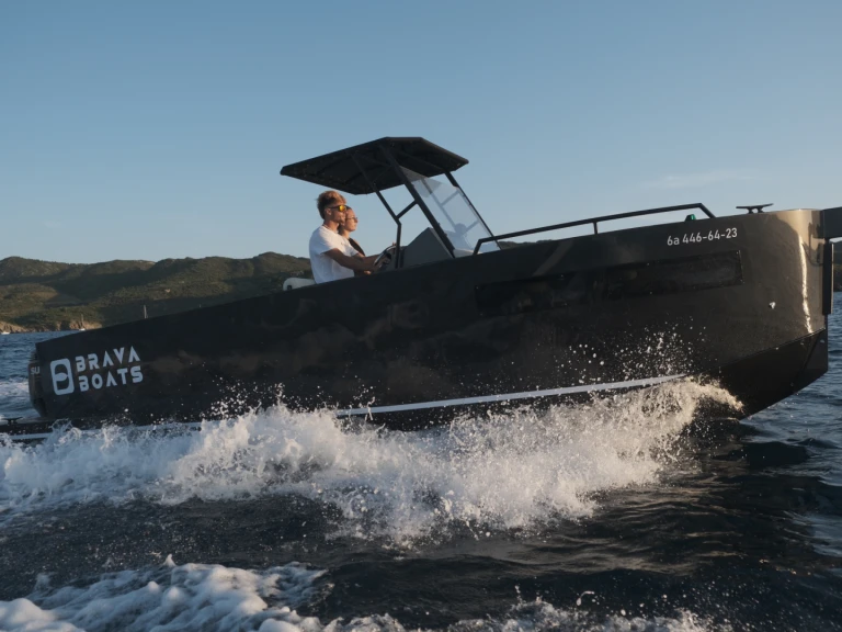 Huur een BravaBoats BA 75 in Roses