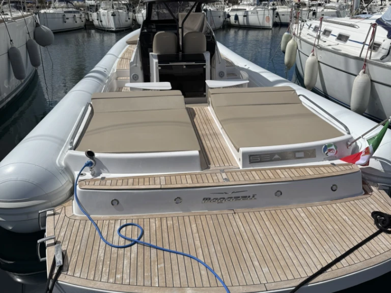 Huur RIB met of zonder schipper Magazzu in Palermo