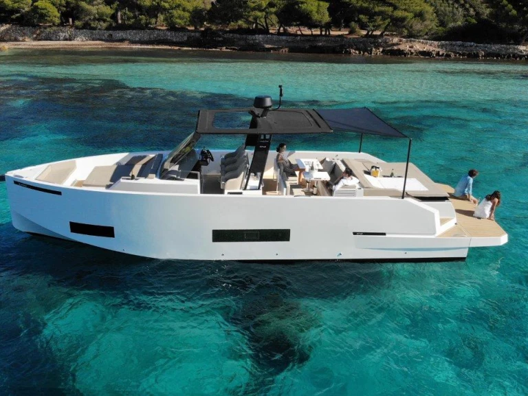 Bootverhuur DE ANTONIO Yachts D42 Open  in Palma de Mallorca via SamBoat