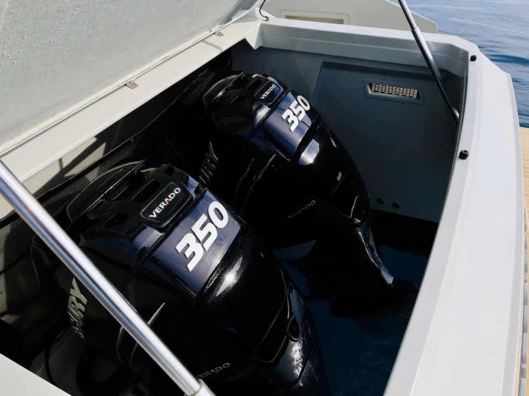 Bootverhuur DE ANTONIO Yachts D36 Open  in Palma de Mallorca via SamBoat