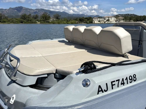 Bootverhuur Porto-Vecchio goedkoop Adrenalina 9.0
