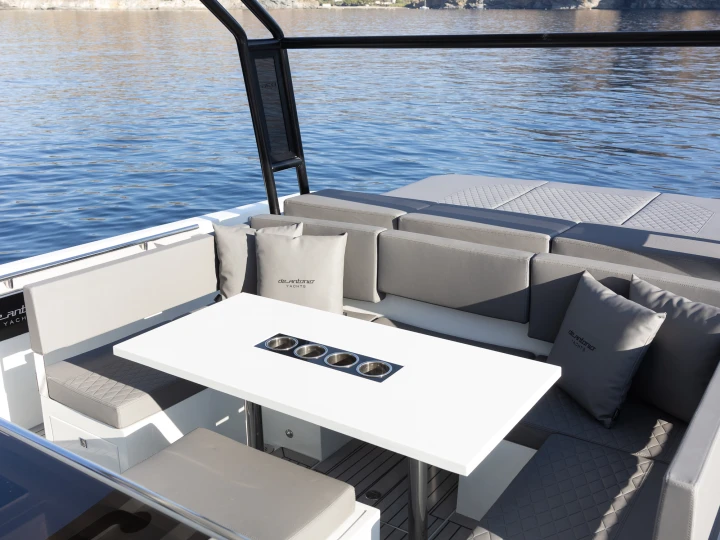 Bootverhuur De Antonio D36 Open in Herceg Novi via SamBoat