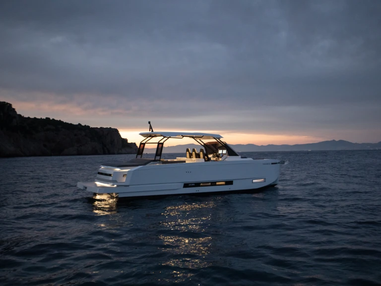 De Antonio D36 Open te huur van particulier of professional in Herceg Novi