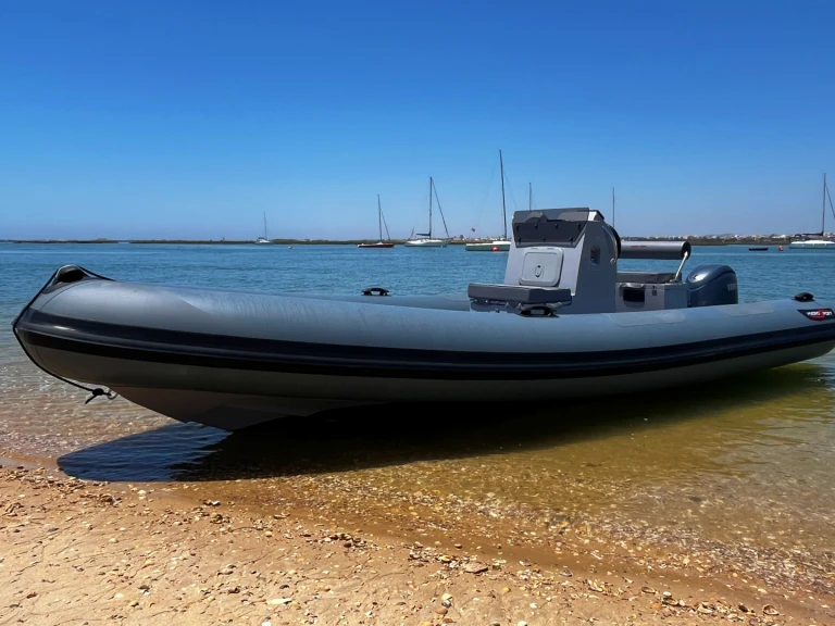 RIB te huur in Faro voor de beste prijs