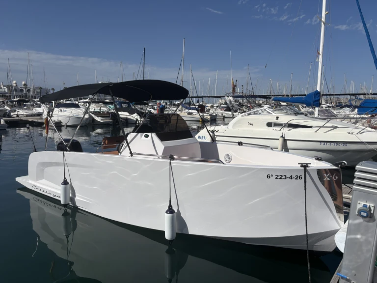 Verhuur Motorboot Boats maks met vaarbewijs