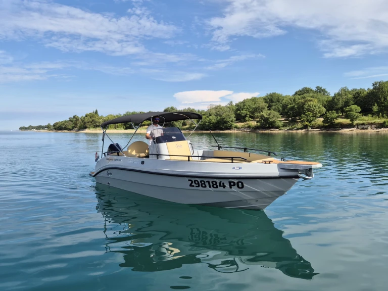 Motorboot te huur in Poreč voor de beste prijs