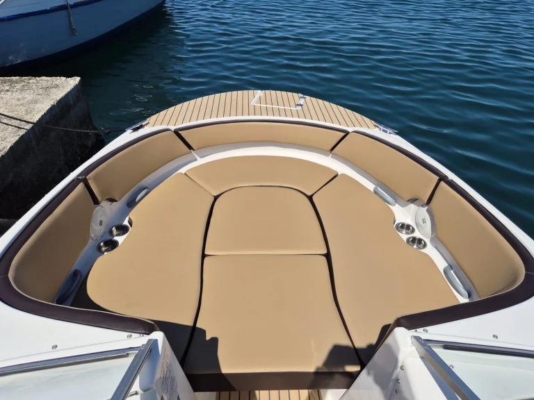 Bayliner Bayliner 249 SD te huur van particulier of professional in Poreč