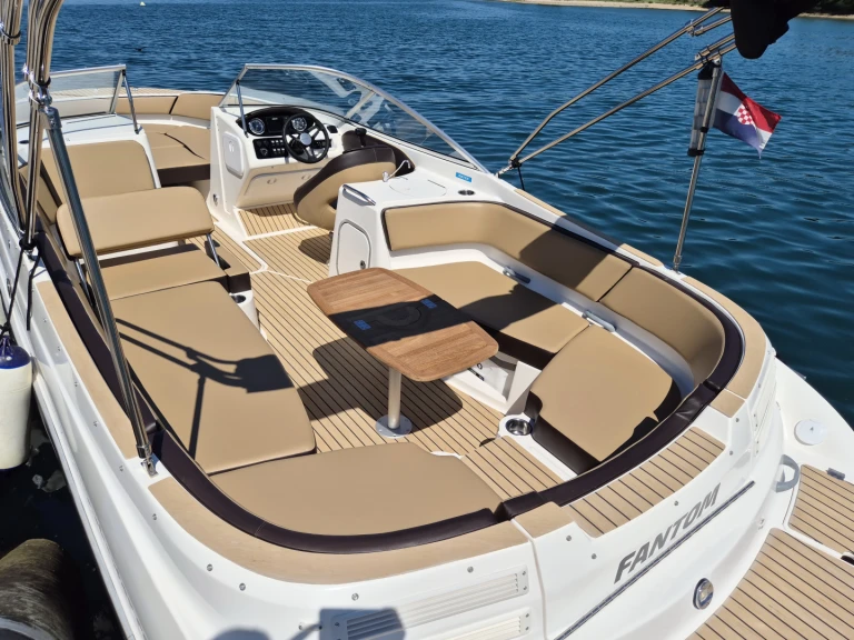 Bootverhuur Poreč goedkoop Bayliner 249 SD