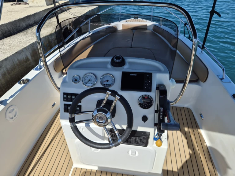 Jachthuur in Poreč - Holiday 19 Open via SamBoat