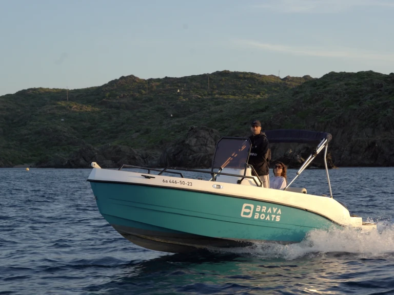 Huur een BravaBoats BF 470 in Roses