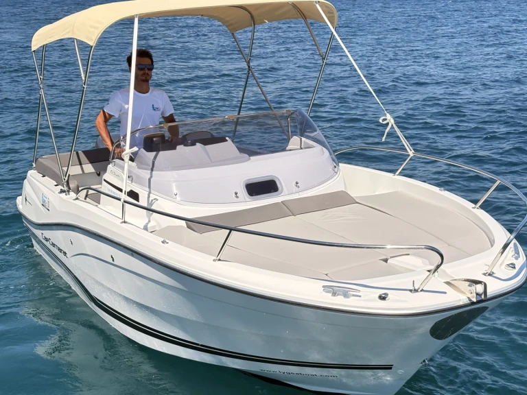 Huur een Jeanneau Cap Camarat 6.5 WA Serie 3 in Porto di Amalfi Marina Coppola