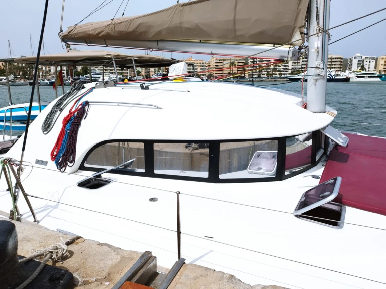 Bootverhuur Es Jondal goedkoop Lagoon 38