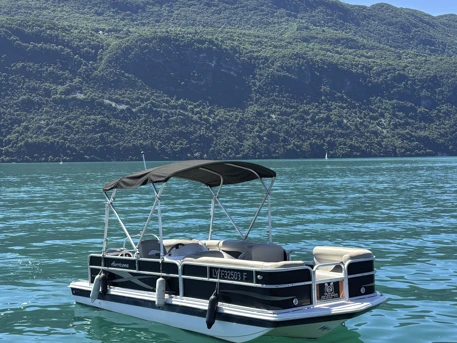 Huur een HURRICANE fundeck 190 in Aix-les-Bains