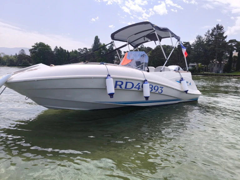Verhuur Motorboot Quicksilver met vaarbewijs