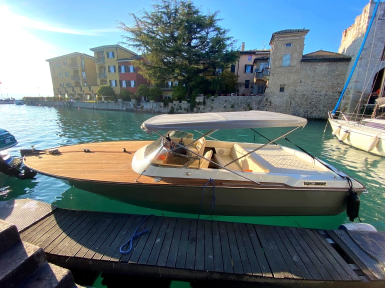 Ilver JUNIOR 22 te huur van particulier of professional in Sirmione
