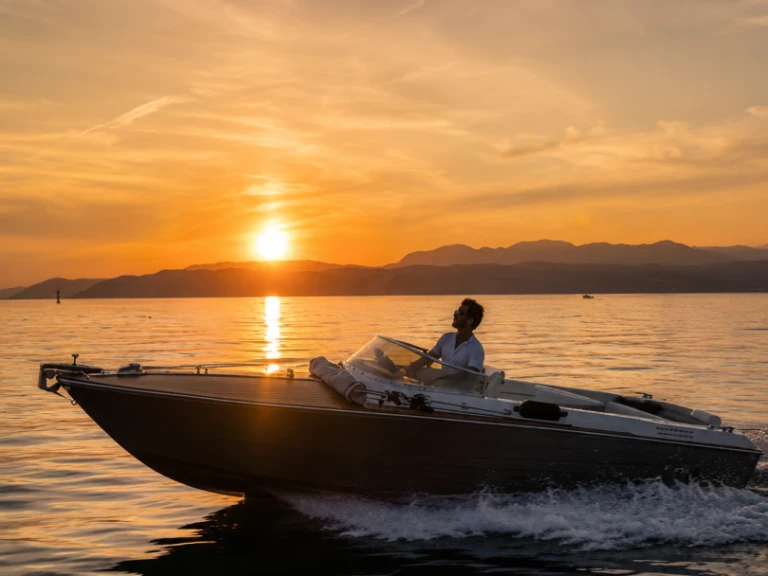 Verhuur Motorboot in Sirmione - Ilver JUNIOR 22