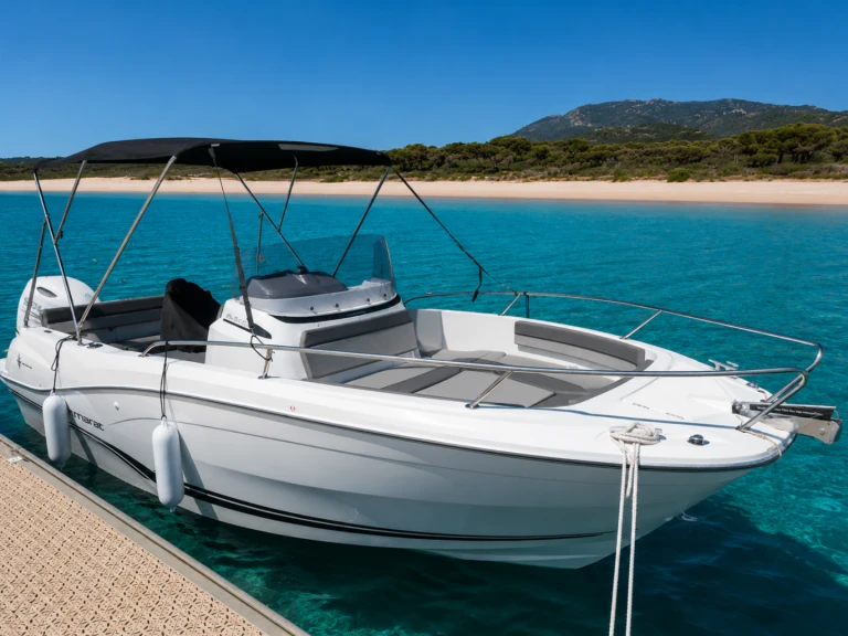 Jeanneau Cap Camarat 6.5 CC Serie 3 te huur van particulier of professional in Porto-Vecchio