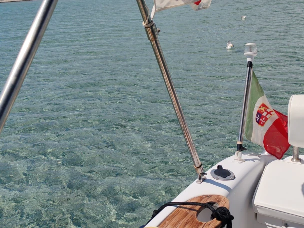 Huur een Sessa Marine Key Largo 25 in Carloforte