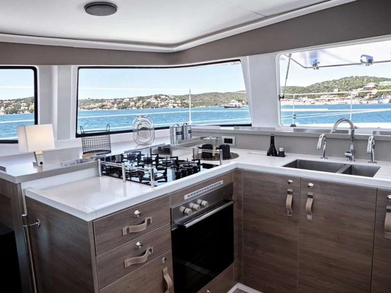 Huur Catamaran met of zonder schipper Bali in Ibiza Town