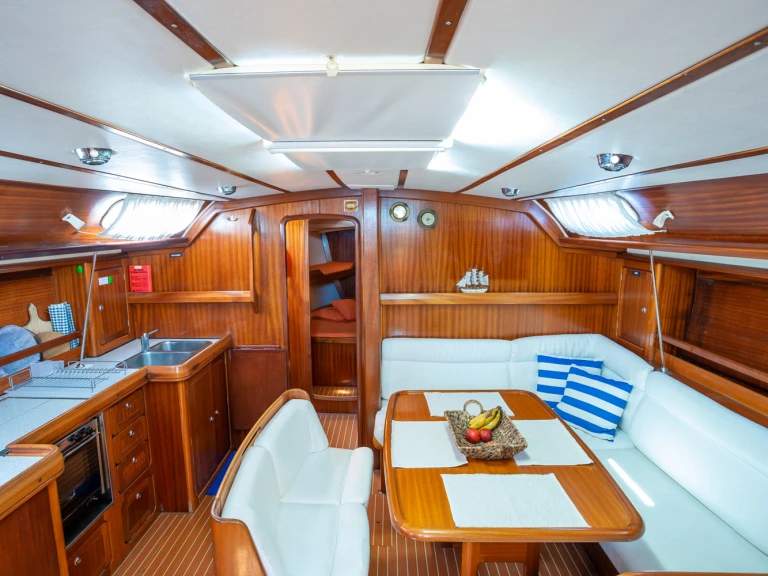 Verhuur Zeilboot Bavaria met vaarbewijs