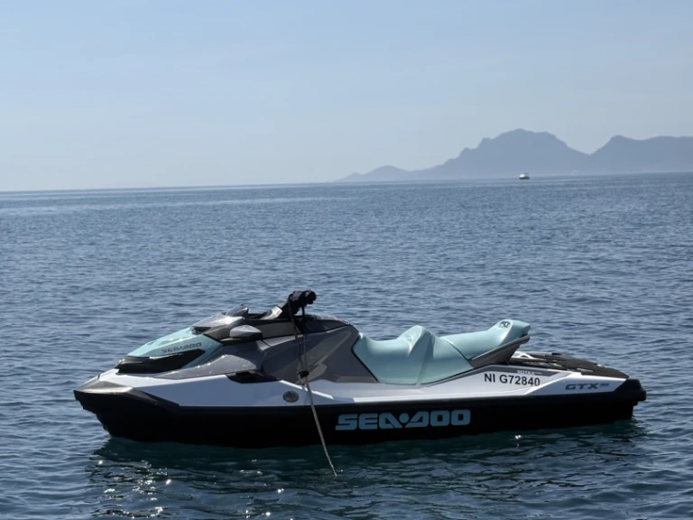 Jet Ski te huur in Antibes voor de beste prijs