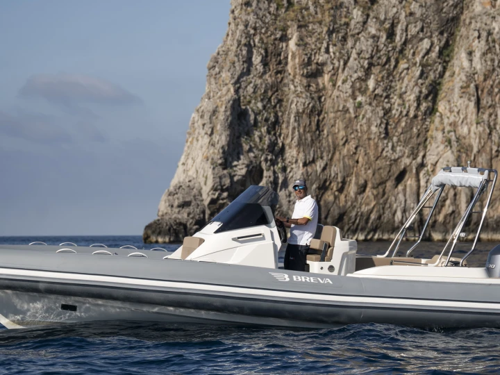 Bootverhuur Sorrento goedkoop BREVA 800