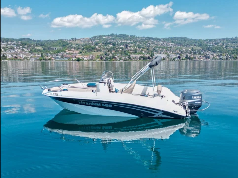 Huur Motorboot met of zonder schipper Titanium in Pully