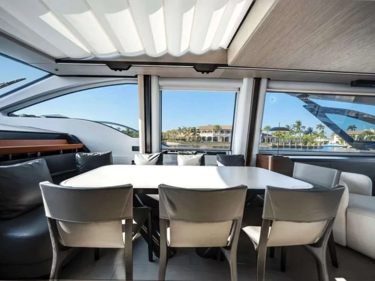 Bootverhuur Miami goedkoop Six Seven
