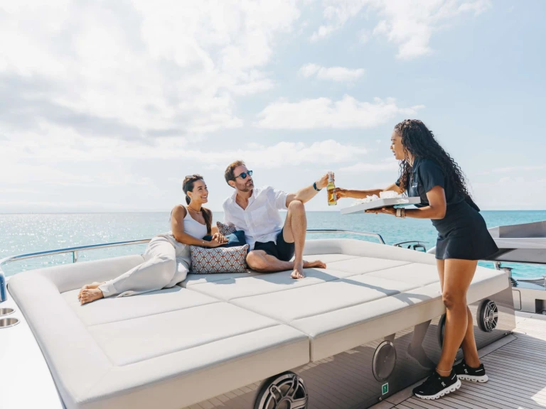 Verhuur Jacht in Nassau - Pershing TIME OFF