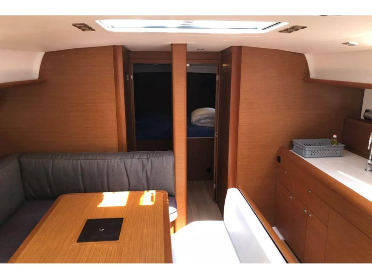 Bootverhuur Jeanneau Sun Odyssey 479 in Álimos via SamBoat