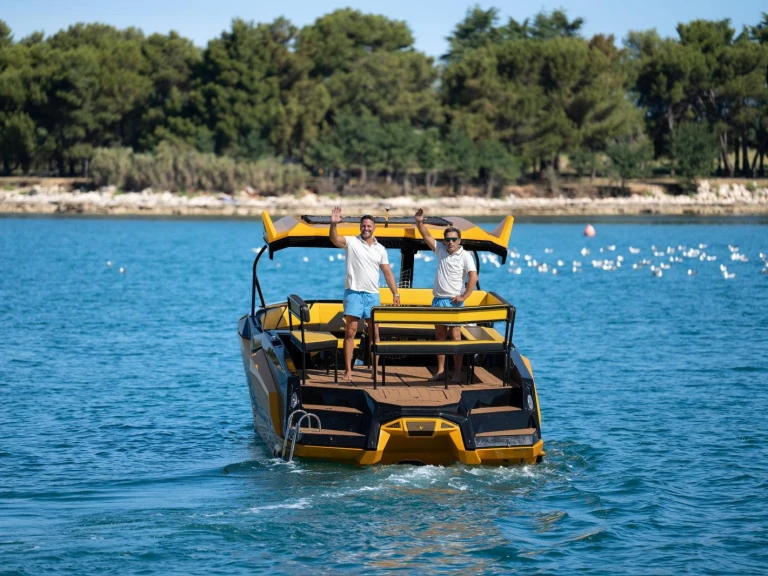 Huur een  Raptor  in Rovinj