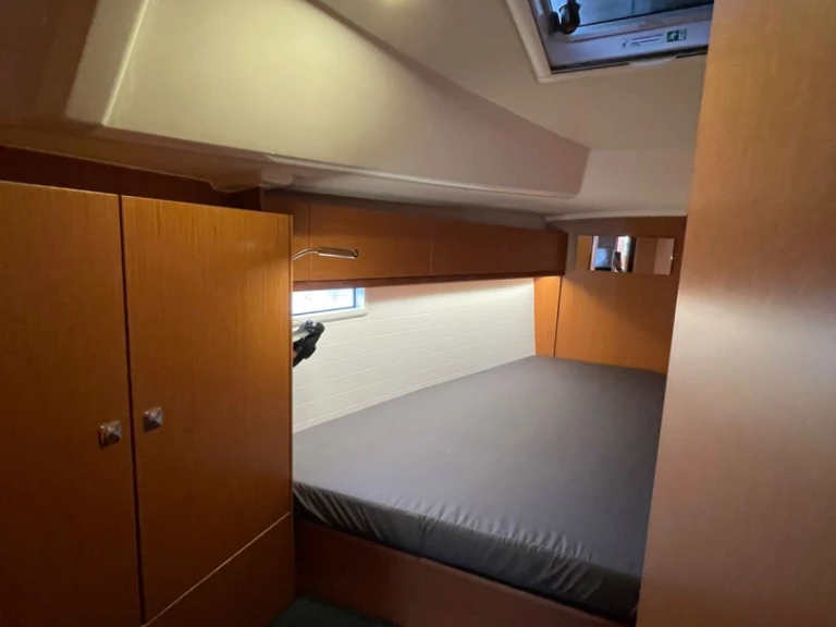 Bootverhuur Lávrio goedkoop Cruiser 46