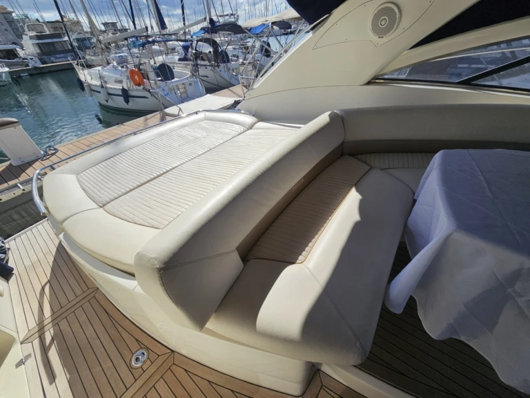 Bootverhuur Absolute Yachts absolut 45 in Saint-Raphaël via SamBoat
