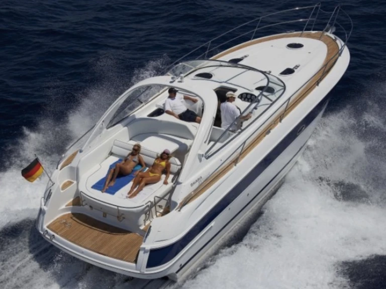 Verhuur Motorboot Bavaria met vaarbewijs