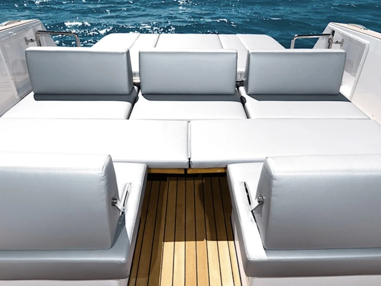 Huur een Fjord Fjord 52 Open in Port de Saint Tropez