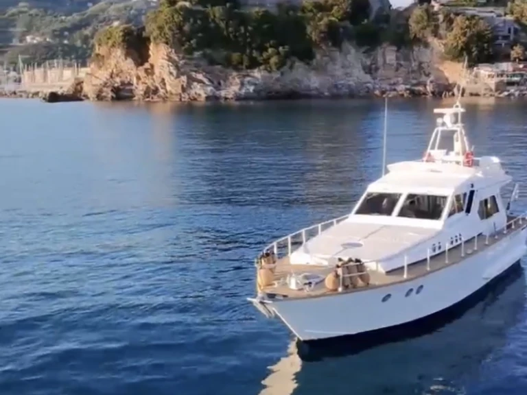 Motorboot te huur in La Spezia voor de beste prijs