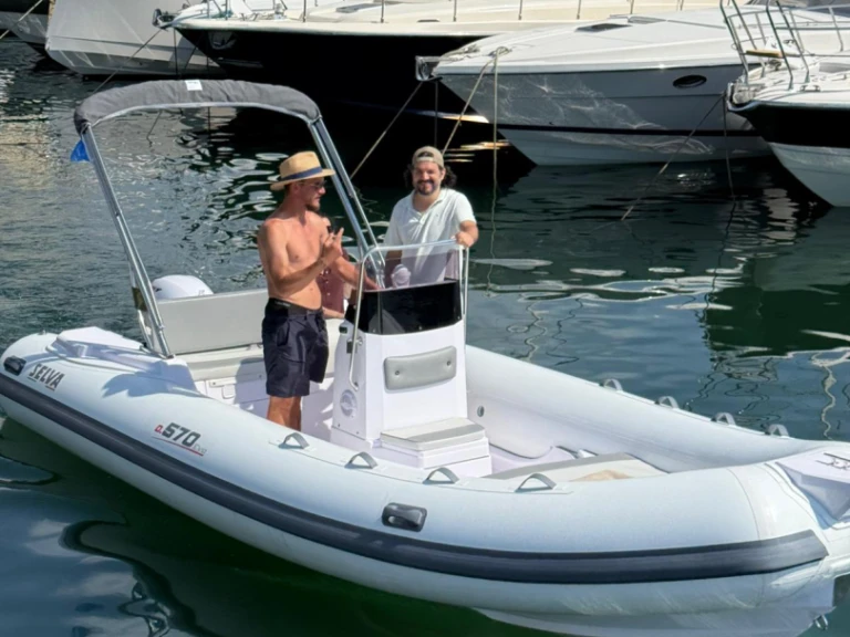 Huur RIB met of zonder schipper Selva in Napels