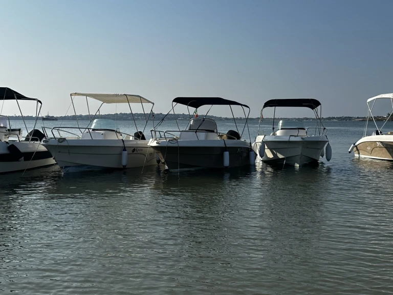 Motorboot te huur in Siracusa voor de beste prijs