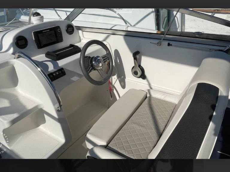 Pacific Craft Pacific Craft 690 DC te huur van particulier of professional in Pornichet